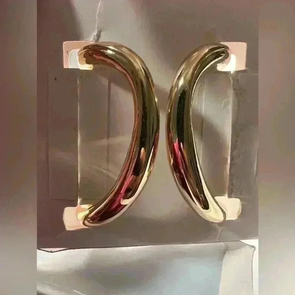 🔥🔥zara cuff bracelet - Picture 1 of 3